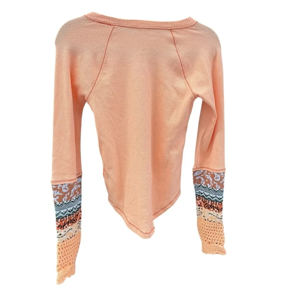 FREE PEOPLE In The Mix Waffle Knit Thermal Mixed Print Crochet Cuff Top Small